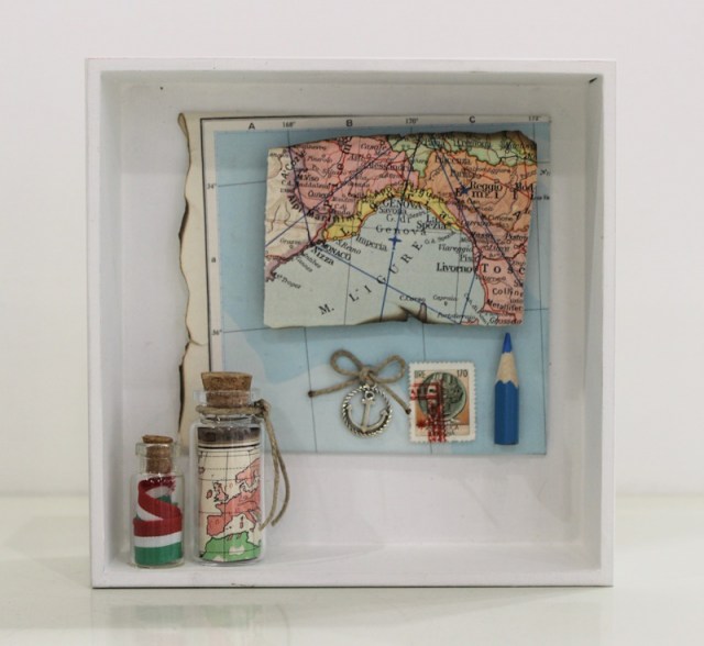 Mar Ligure - box con assemblaggi di Sara Lovari