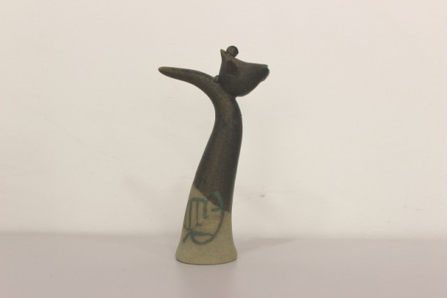 Ramo con uccellino (fronte) - scultura in grés di Riccardo Biavati e la Bottega delle Stelle