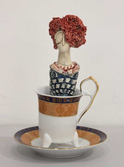 Tazzina vintage - scultura in ceramica di Deborah Ciolli (lato 5)