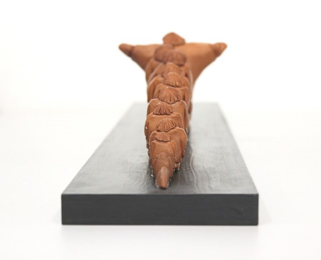 Vincent Maillard, C'est la vie, scultura in terracotta (lato2)