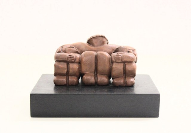 Il Papà gentile - scultura di Vincent Maillard (lato 2)