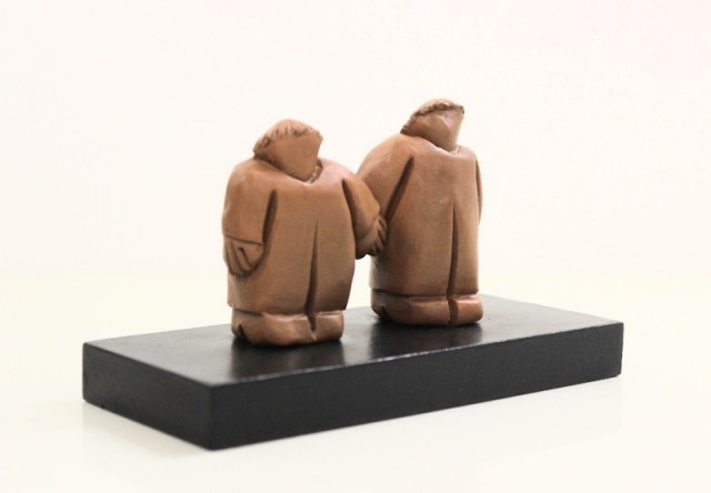 Due amici - scultura di Vincent Maillard (lato 1)